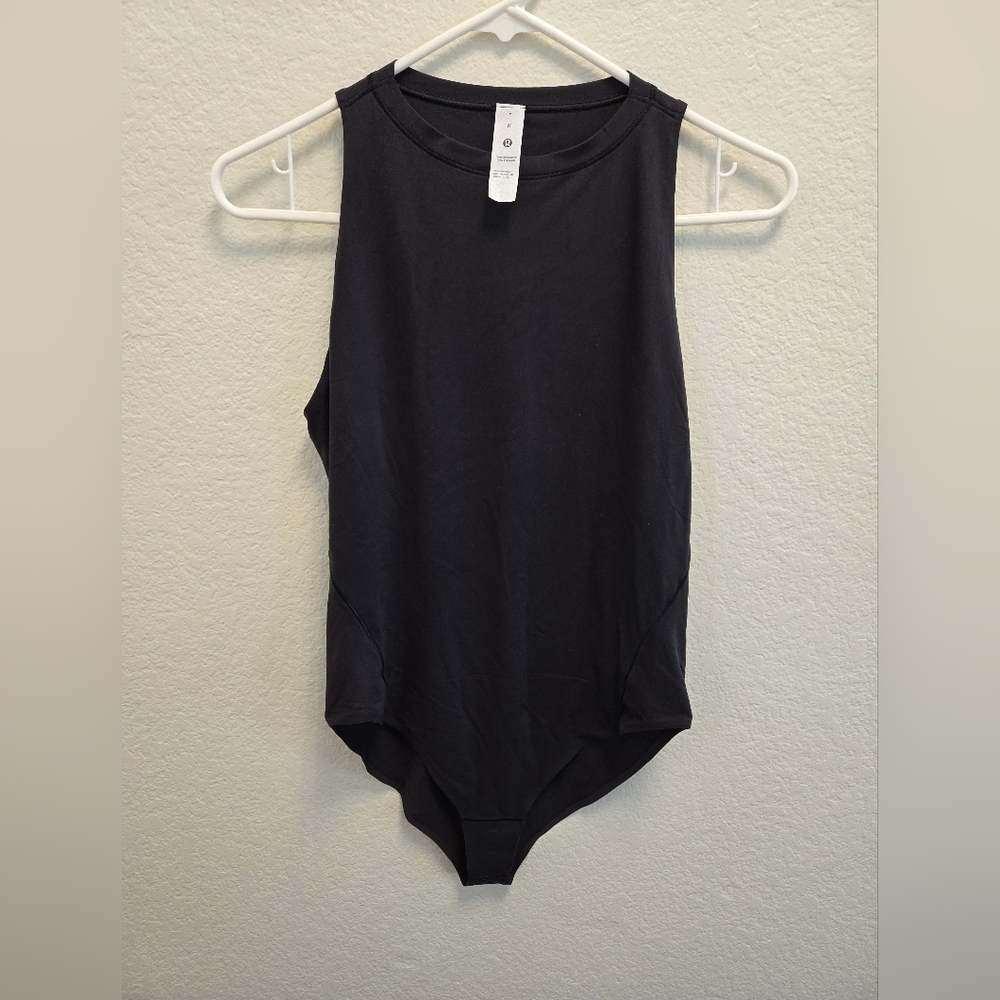 Lululemon High Neck bodysuit size M